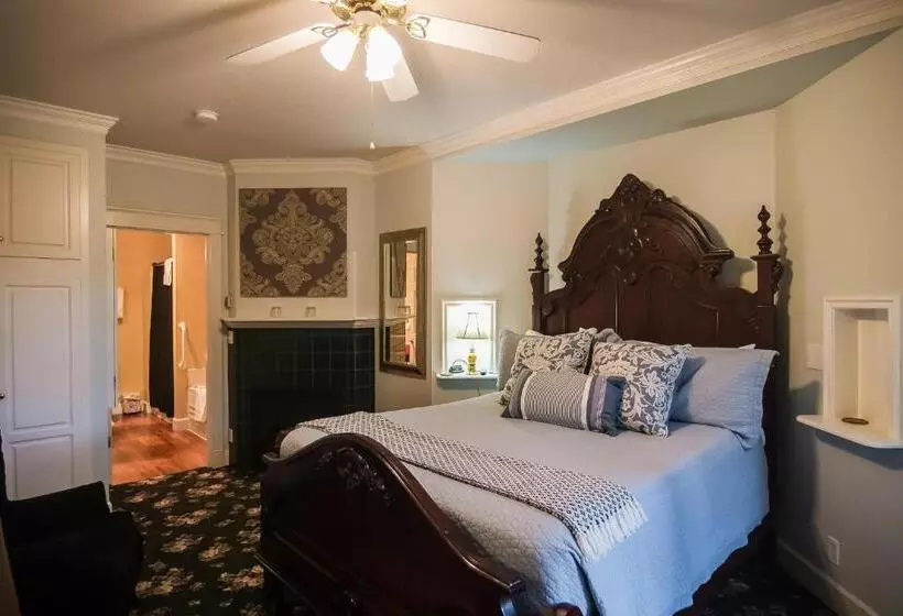 デラックスルーム, The Campbell House Inn