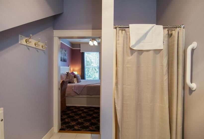 اتاق استاندارد با تخت بزرگ, The Campbell House Inn