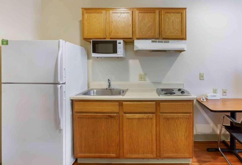 Standart Oda, Extended Stay America Select Suites Phoenix West