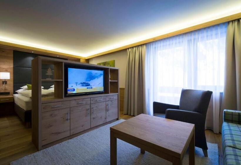 جناح جونيور مزوَّد بشرفة, Garni Panorama