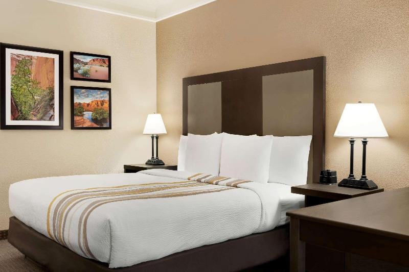 سوییت لوکس, La Quinta By Wyndham St. George