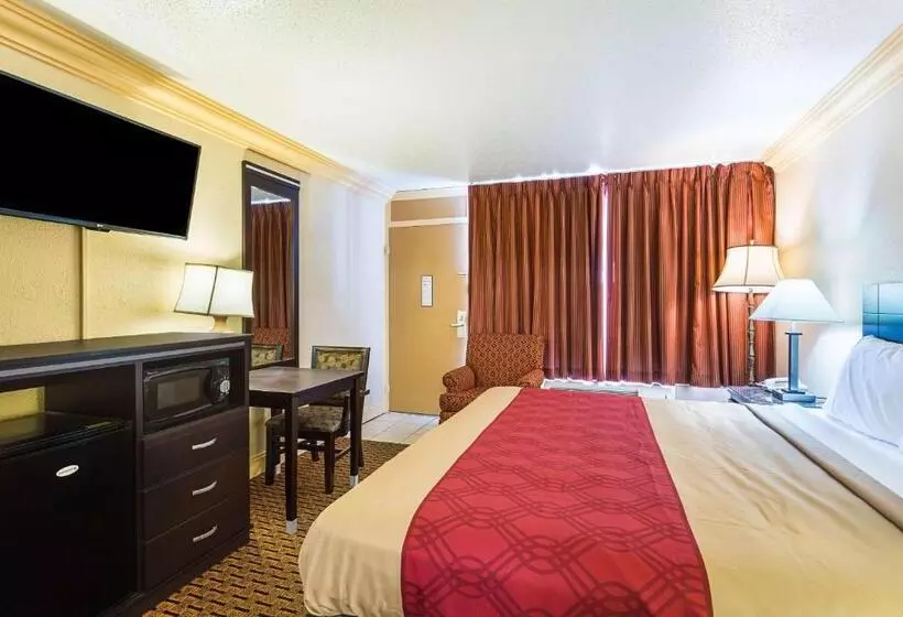 اتاق استاندارد با تخت بزرگ برای معلولان, Parkway Inn Of Birmingham