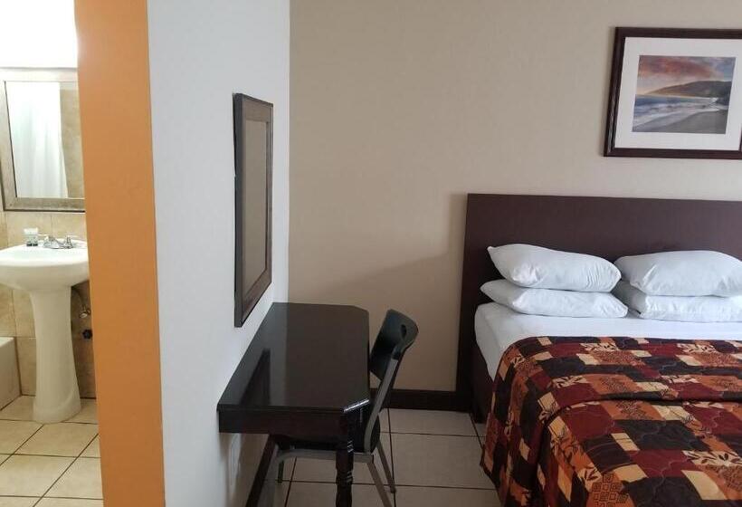 غرفة قياسية, Parkway Inn