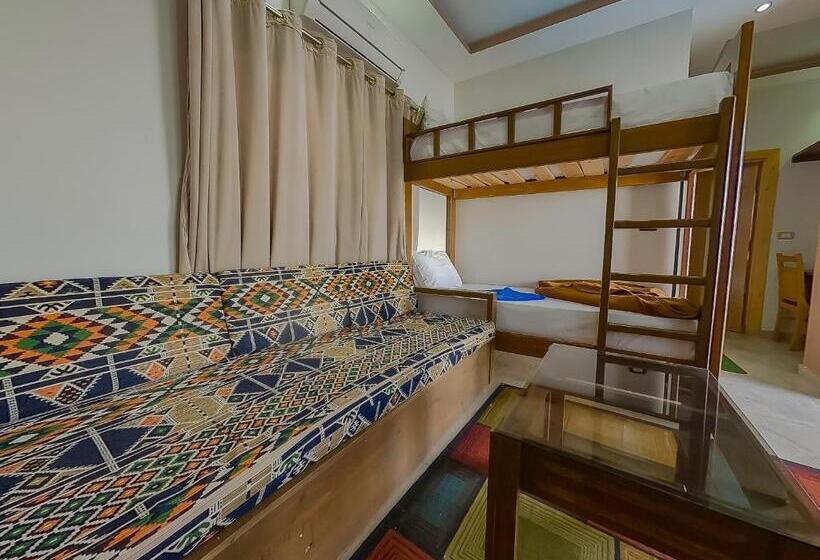 سوئیت با تخت بزرگ, Seaview Hotel Dahab