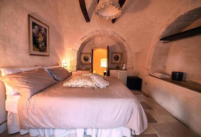 סוויטה עם ג'קוזי, Trulli Jaja