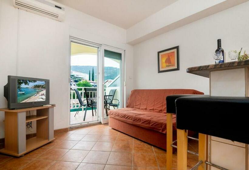 آپارتمان 1 خوابه, Apartments Vesna