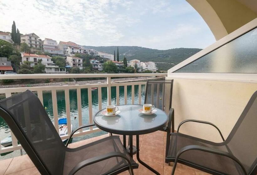 آپارتمان 1 خوابه, Apartments Vesna