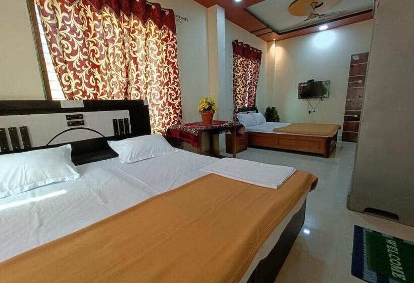 غرفة عائلية, Diamond Cottage