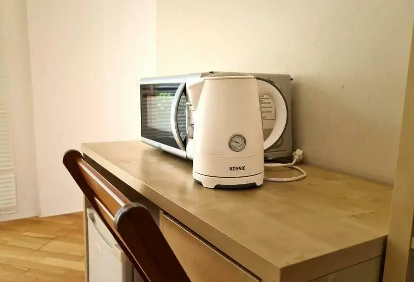プールビュースタンダードステューディオ, Pizzo Cane House Camera Con Bagno E Piscina