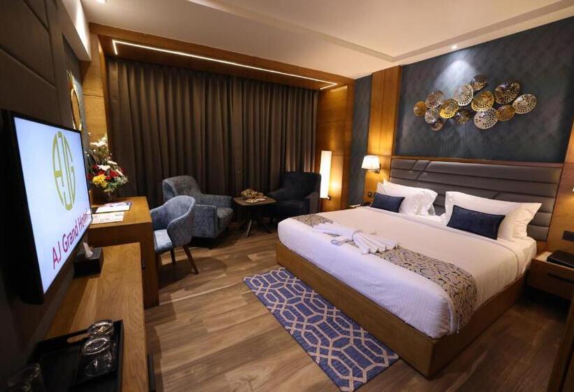 Номер Deluxe Кровать Кинг, Aj Grand
