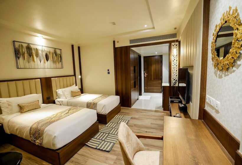 デラックスルーム, Aj Grand