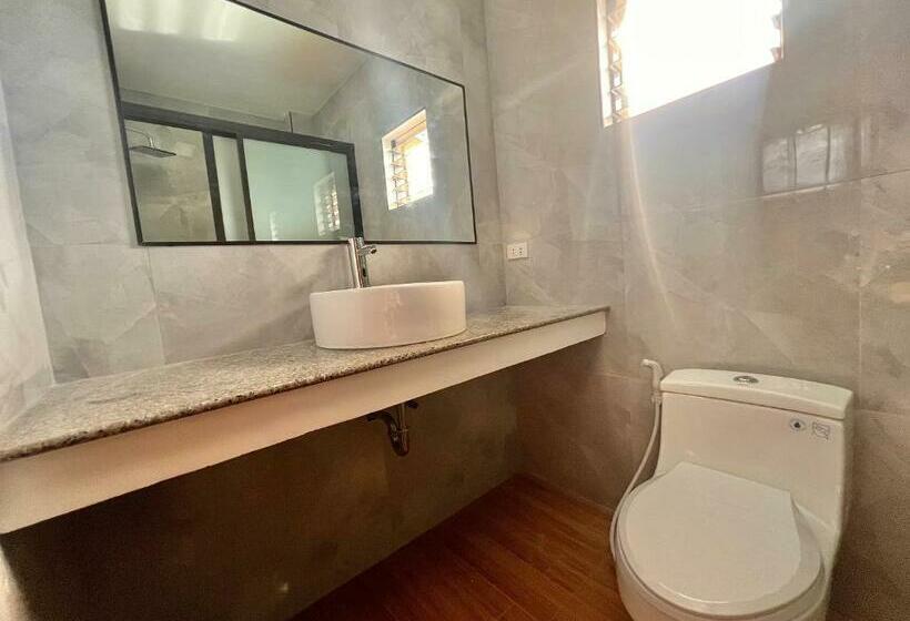 اتاق خانوادگی, Sedona Resort