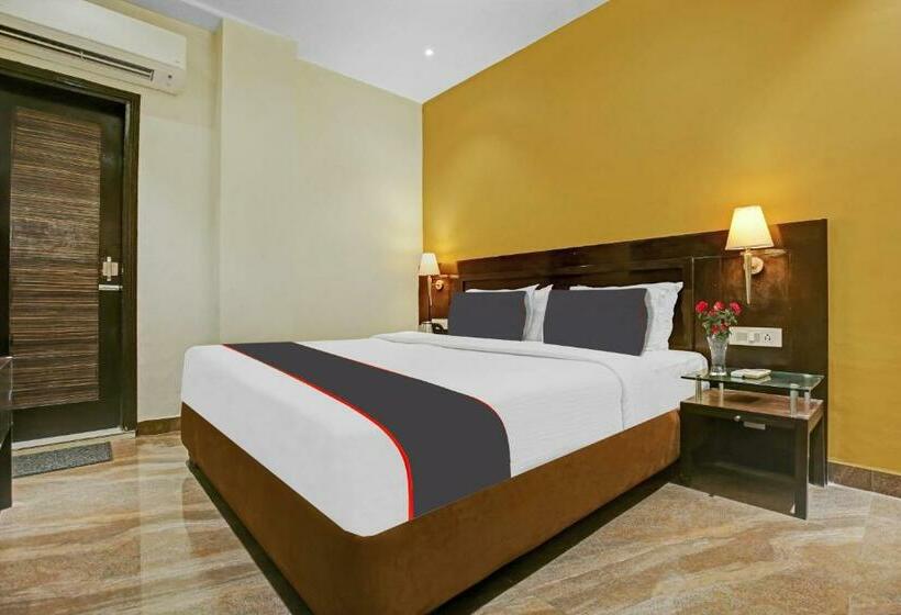 غرفة كلاسيكية ثلاثية, Collection O Hotel Royal Jihaan