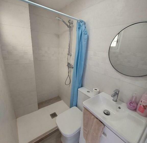 스탠다드 스튜디오, Sdh Apartments