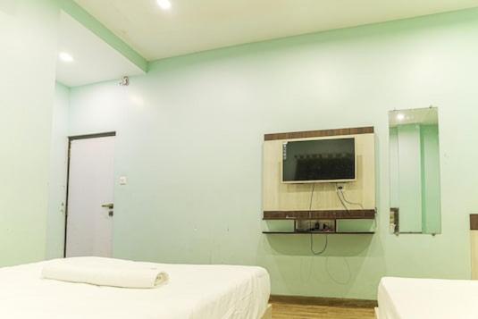 غرفة قياسية, O Royal Orbit