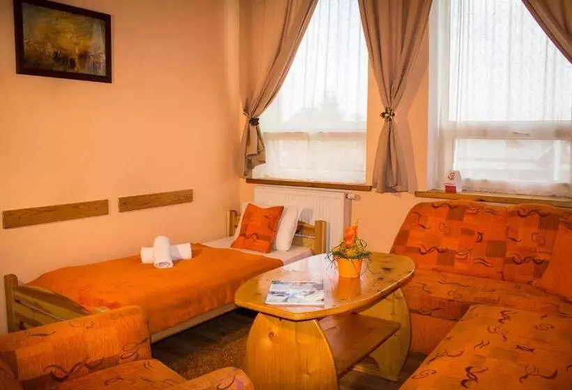 سوییت خانوادگی, Apartmány Renomal