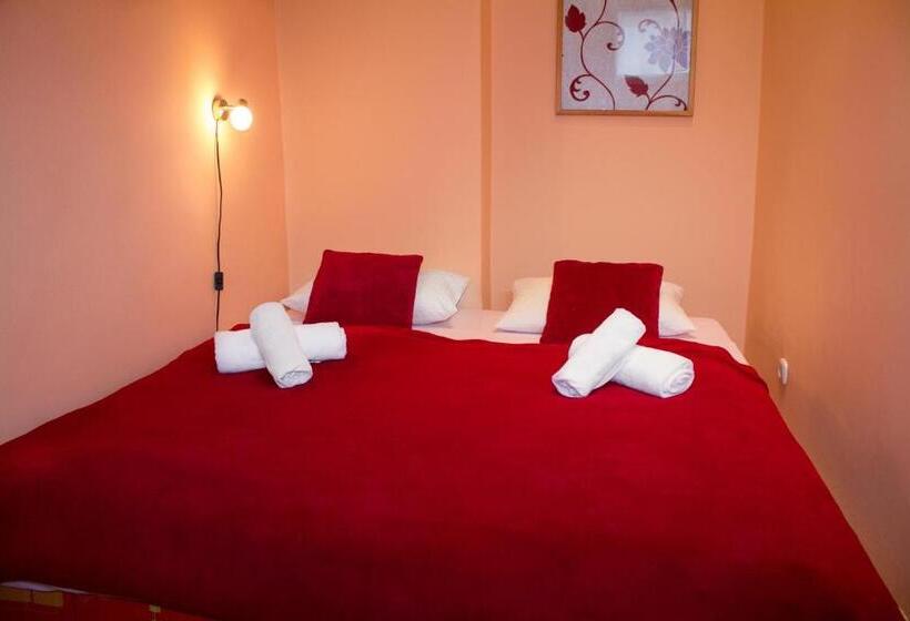 חדר אקונומי, Apartmány Renomal