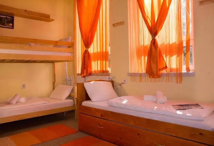 Economy Quadruple Room, Apartmány Renomal