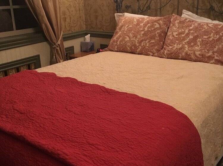 חדר בסיסי מיטה זוגית, Frisco Lodge