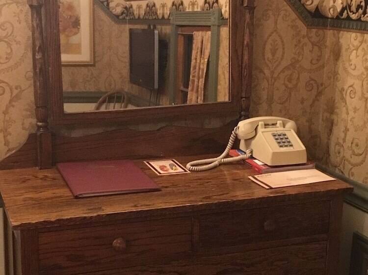 חדר בסיסי מיטה זוגית, Frisco Lodge