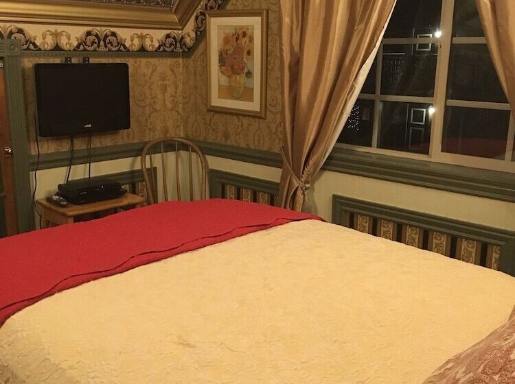 חדר בסיסי מיטה זוגית, Frisco Lodge