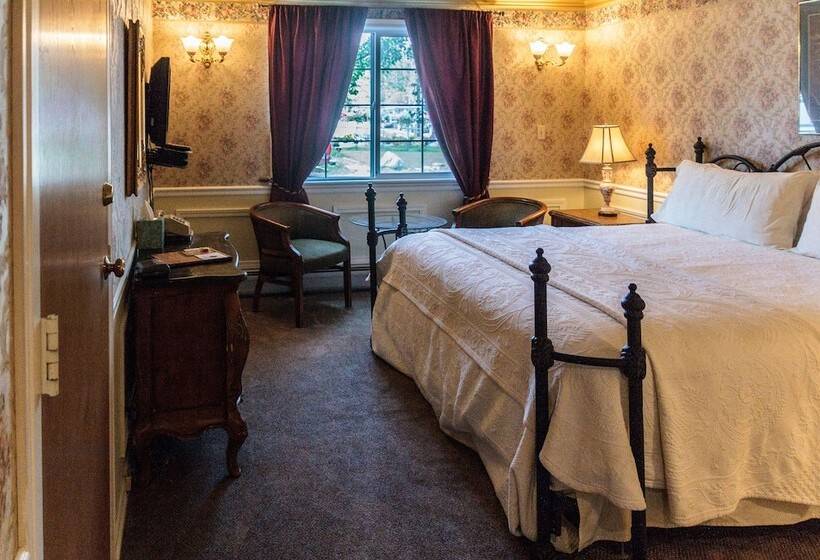 חדר דלוקס עם נוף להרים, Frisco Lodge