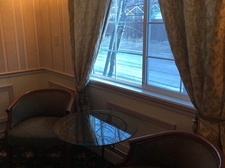 חדר דלוקס עם נוף להרים, Frisco Lodge