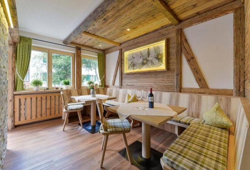 غرفة قياسية فردية, Pension Widderstein