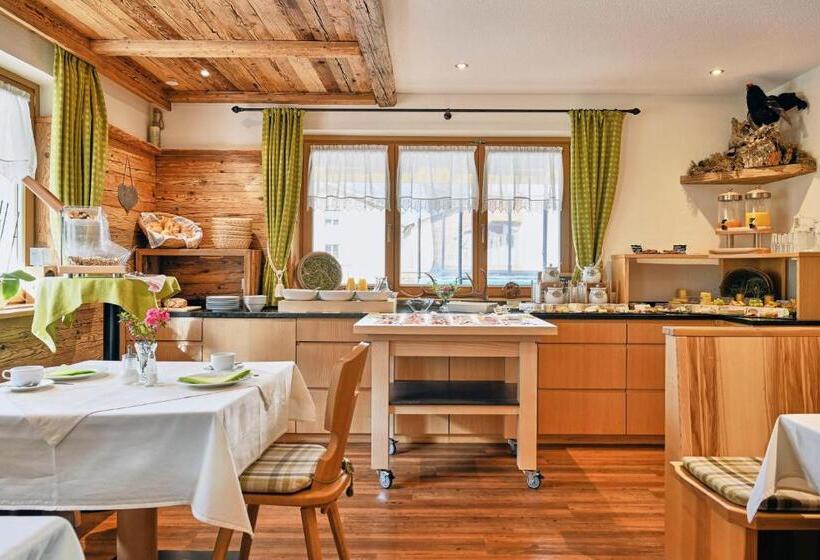 غرفة قياسية, Pension Widderstein