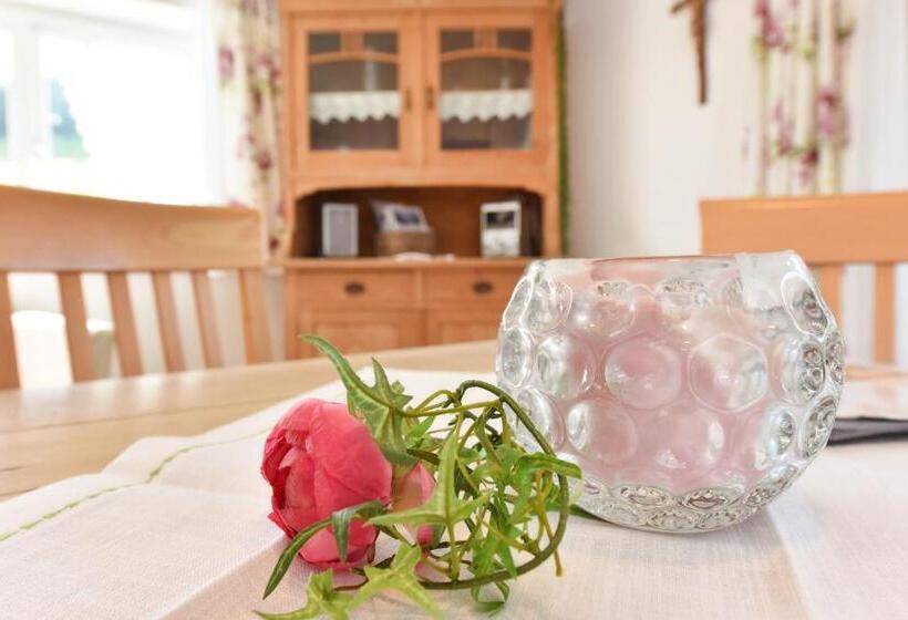 شقة غرفتين, Familienbauernhof Köss Schertler