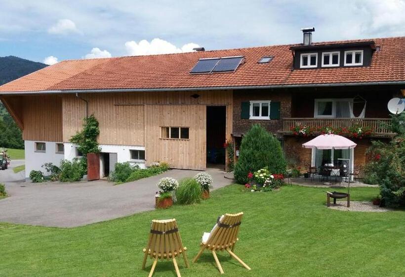 شقة دور أخير غرفتين نوم, Familienbauernhof Köss Schertler