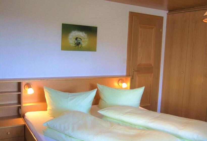 شقة غرفتين, Haus Adlerhorst