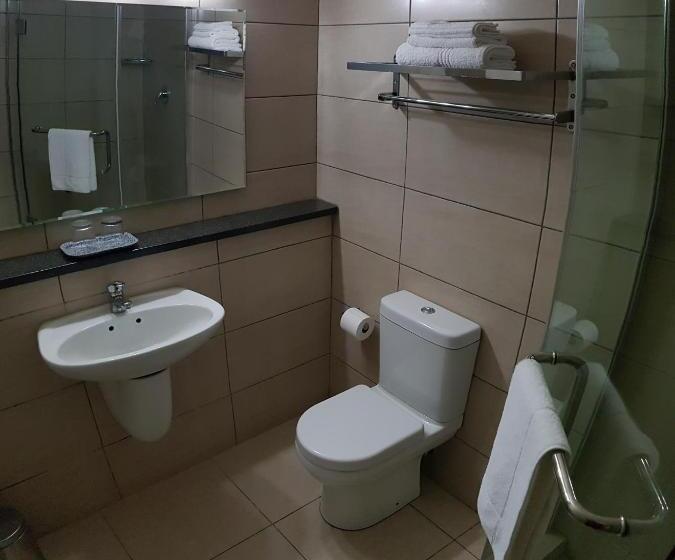 חדר סטנדרט עם מיטת קינג, African Sky Ermelo Inn