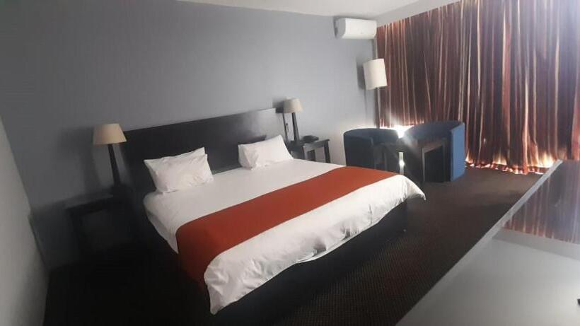 חדר סטנדרט מותאם לאדם עם מוגבלויות, African Sky Ermelo Inn