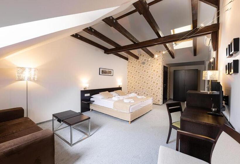 キングサイズベッドのデラックスルーム, Bazilika Alatt Panzió