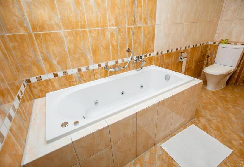 Люкс с гидромассажем, Boss