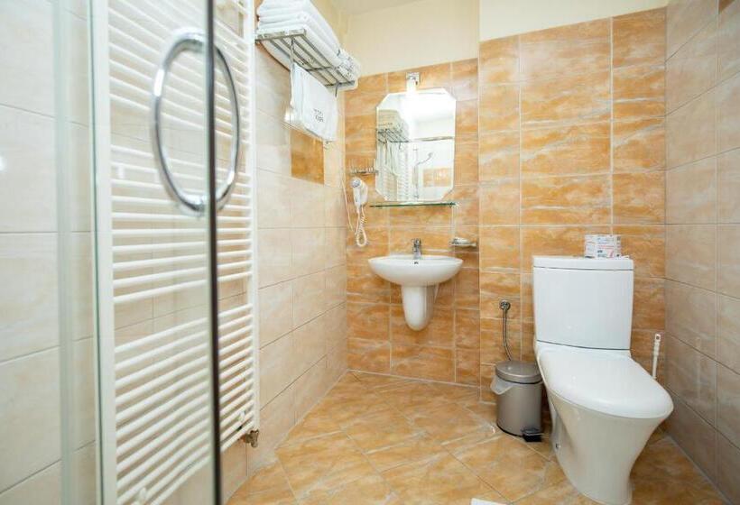 Номер Superior, Boss