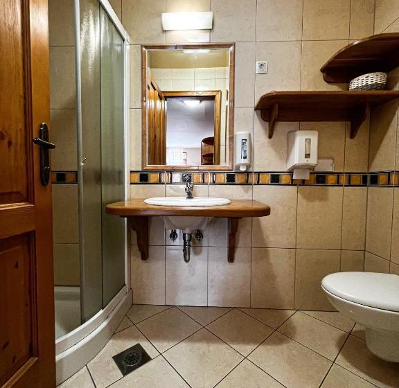 سوییت خانوادگی, Guesthouse Smogavc