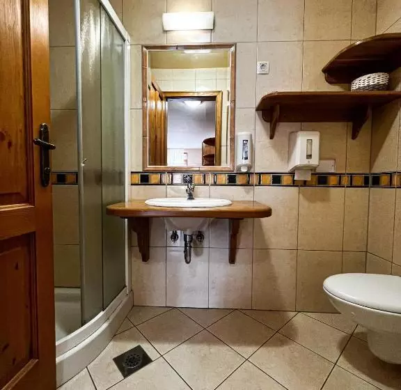 سوییت خانوادگی, Guesthouse Smogavc