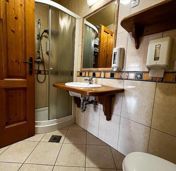 سوییت خانوادگی, Guesthouse Smogavc