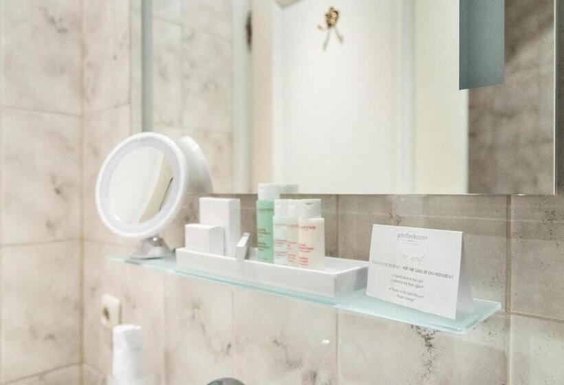 Номер Стандарт Индивидуальный, Pfefferkorn S