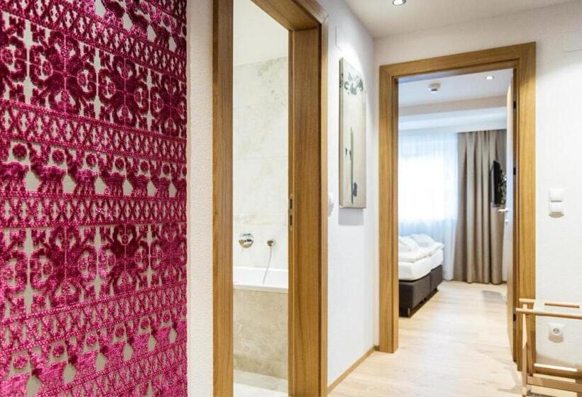 Люкс Вид на Горы, Pfefferkorn S