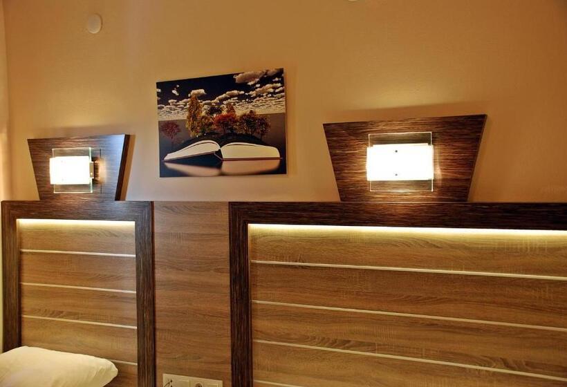 اتاق استاندارد سه نفره, Bülent Kocabaş Selinus Beach Club