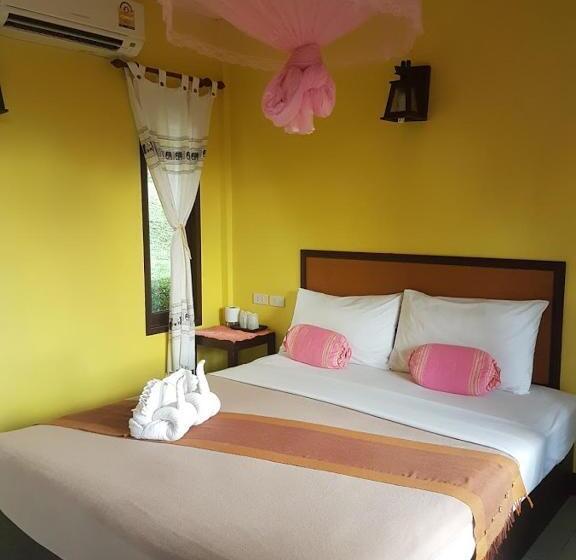 بانگلوی استاندارد, Paradise Bungalows
