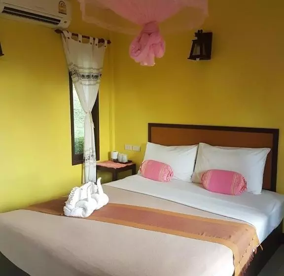 بانگلوی استاندارد, Paradise Bungalows