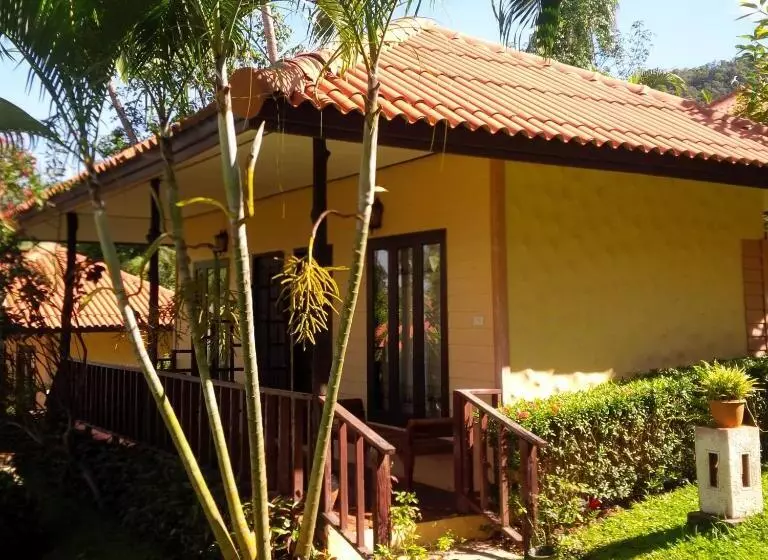بانگلوی استاندارد, Paradise Bungalows