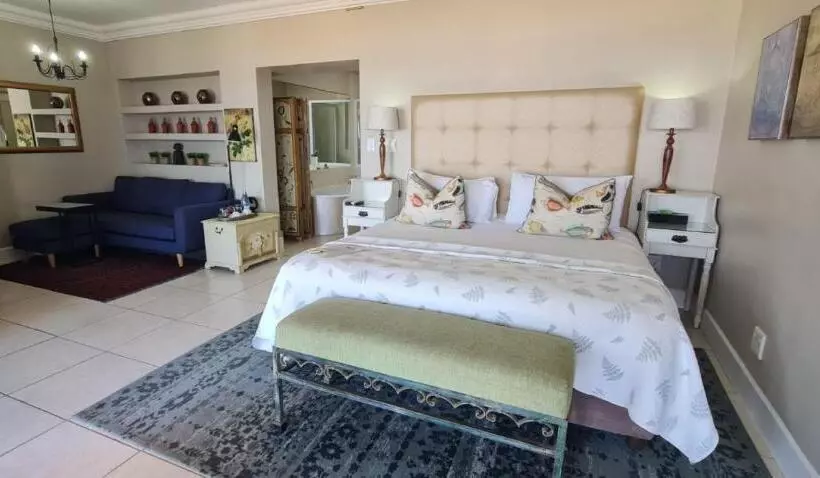 Deluxe-huone, On The Beach Guesthouse Jeffreys Bay