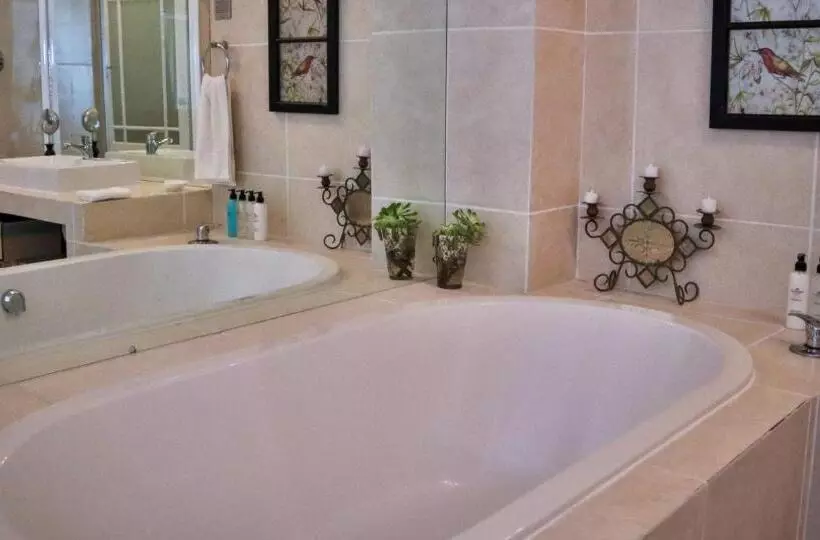 Deluxe-huone, On The Beach Guesthouse Jeffreys Bay
