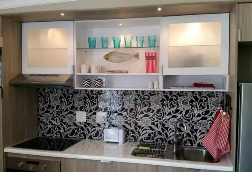Sviitti 2 Makuuhuonetta, On The Beach Guesthouse Jeffreys Bay