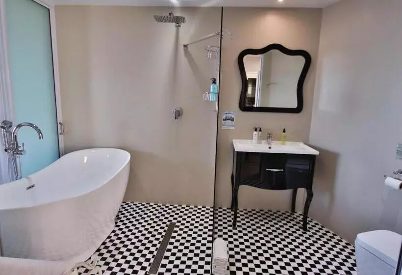 Deluxe-studio, On The Beach Guesthouse Jeffreys Bay